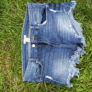 H&M Jean shorts. Size 8